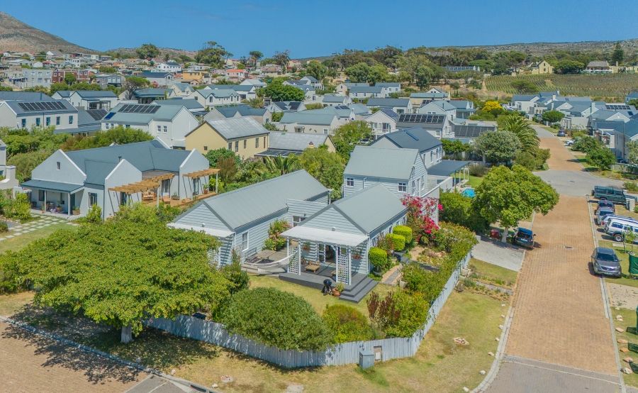 3 Bedroom Property for Sale in Bluewater Estate Western Cape